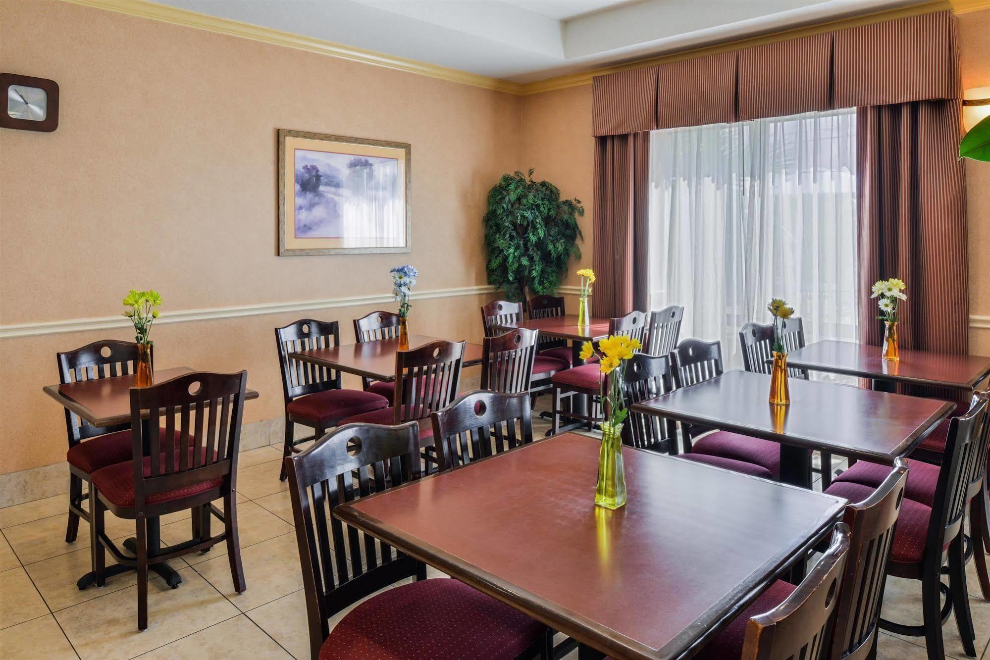 Americas Best Value Inn & Suites-Livingston Exterior photo