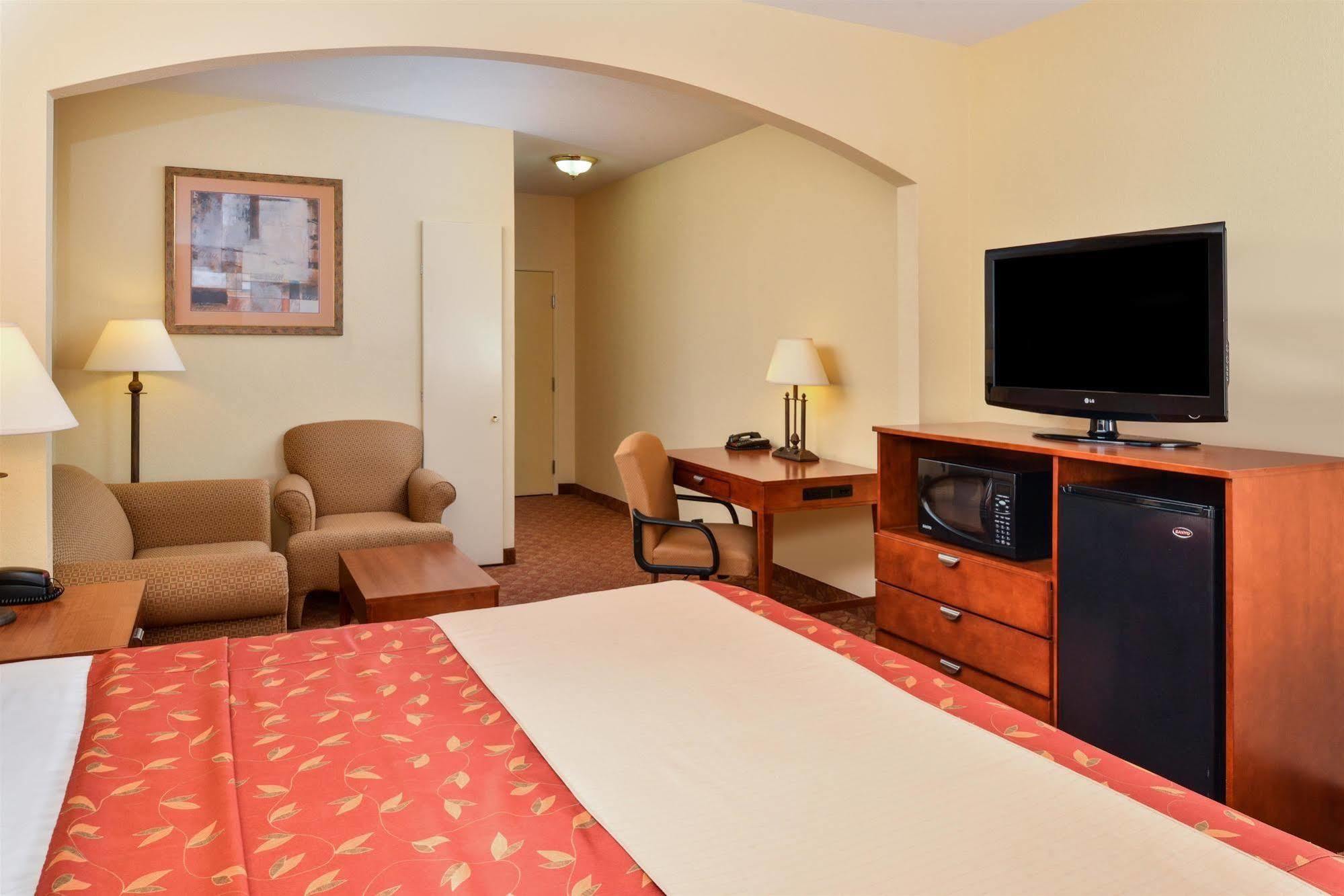Americas Best Value Inn & Suites-Livingston Exterior photo