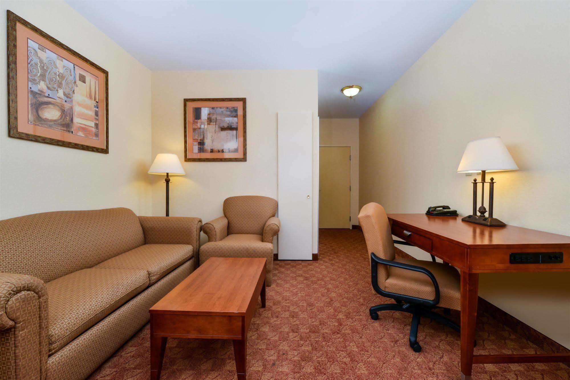 Americas Best Value Inn & Suites-Livingston Exterior photo