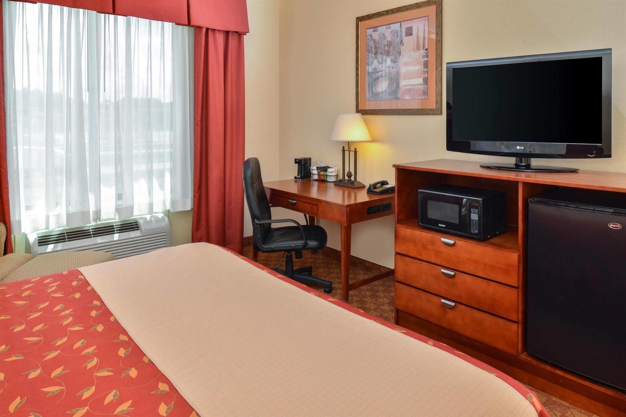Americas Best Value Inn & Suites-Livingston Exterior photo