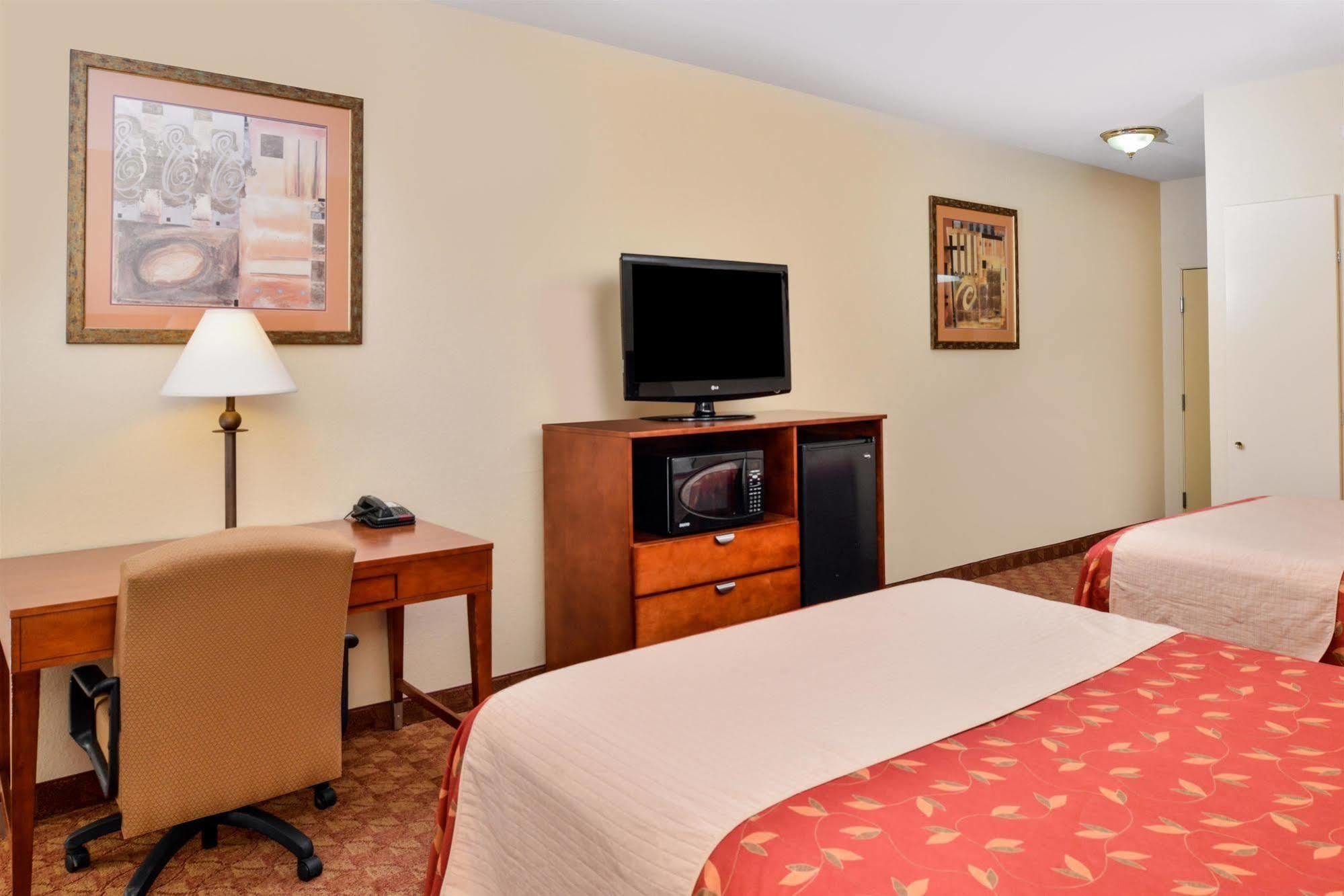 Americas Best Value Inn & Suites-Livingston Exterior photo
